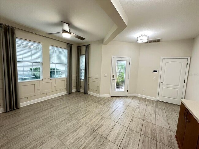 Building Photo - 3302 Sagebrush St