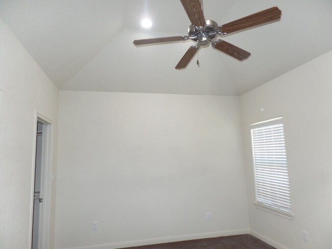 Building Photo - 301 Panther Way