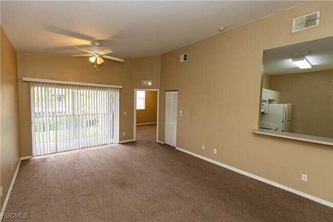 Building Photo - 4275 Bellasol Cir