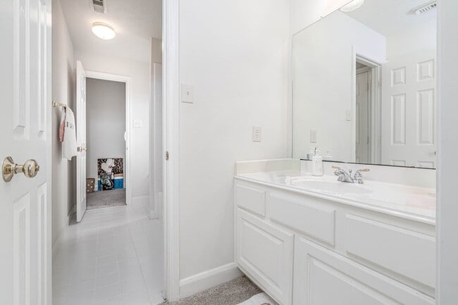 Building Photo - 12155 Cielio Bay Ln