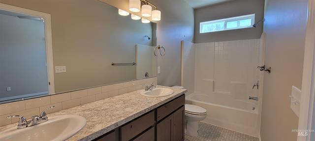 Primary Bathroom - 2981 Lisa Ct