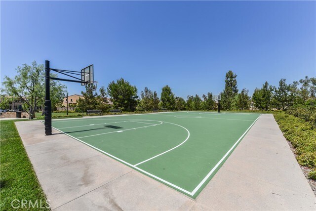 Building Photo - 8 Last Bloom