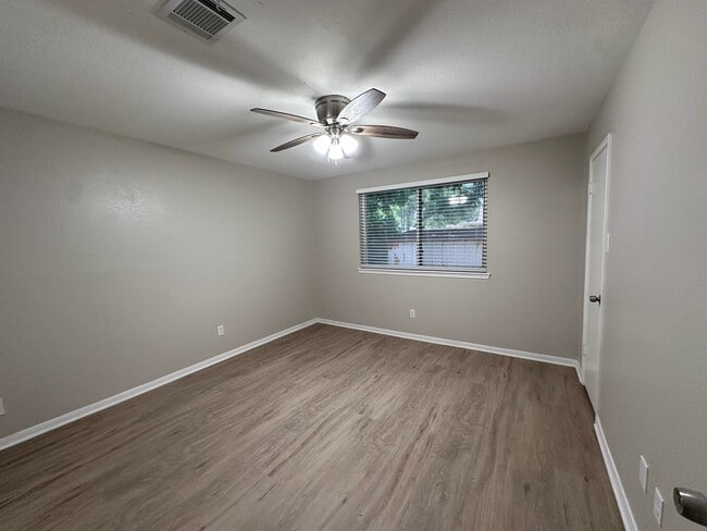 Building Photo - 21302 Park Rock Ln