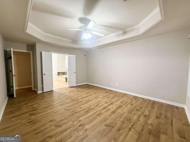 Building Photo - 5555 Grove Place Crossing SW