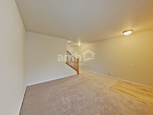 Building Photo - 9309 NE 81st St