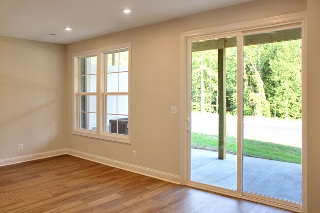 Building Photo - 1274 Laconia Ln