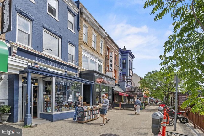 Building Photo - 2328 Champlain St NW