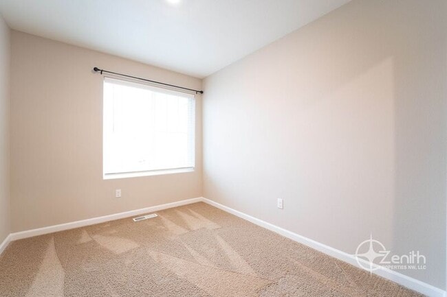 Building Photo - 15312 NE 72nd Way