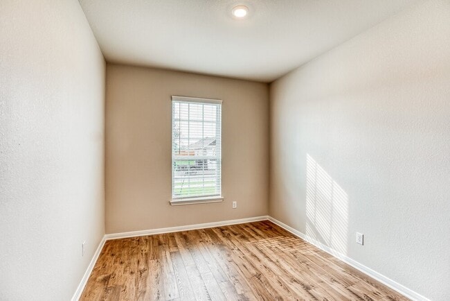 Building Photo - 7531 Tipton Meadow Way