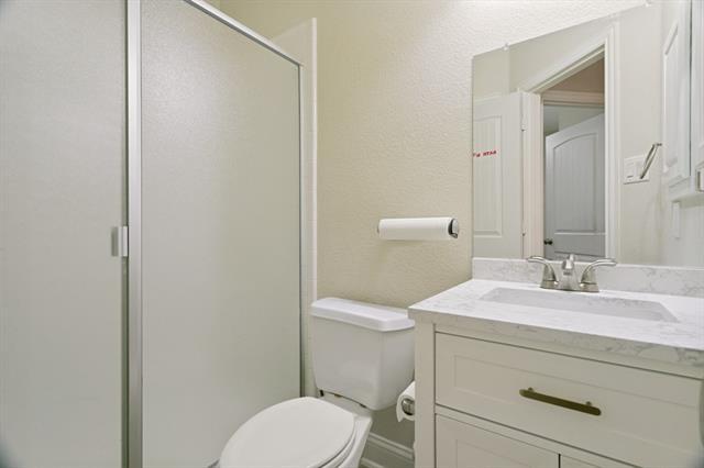 Building Photo - 412 S Hampton Ct