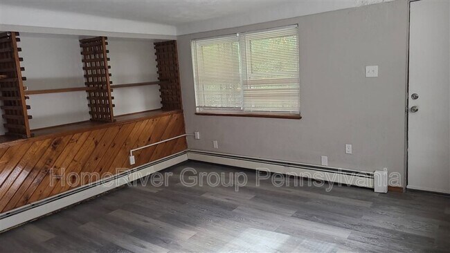Building Photo - 1437 Wolfe Ave