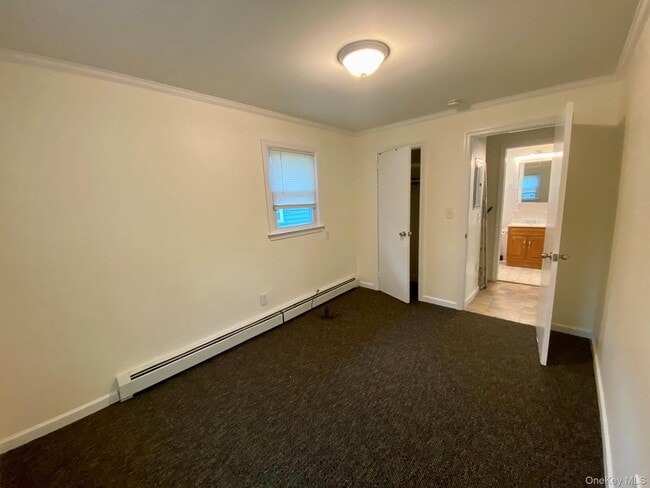 Building Photo - 26 Poplar St