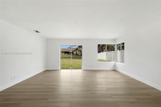 Building Photo - 7201 NW 46th Ct