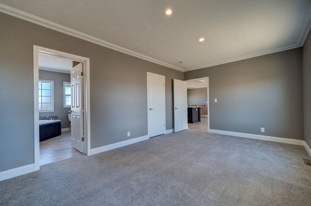 Building Photo - 13380 Log Rd