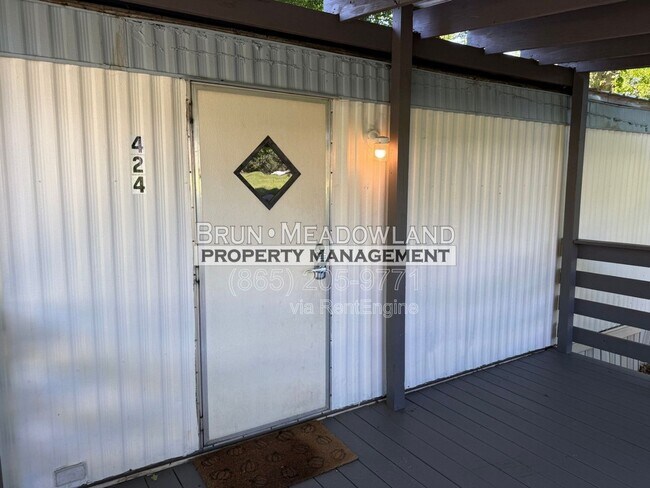 Building Photo - 424 Patterson Rd