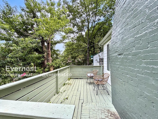 Building Photo - 4422 Edelweiss St