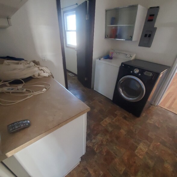 Building Photo - 8015 W 5th Ave