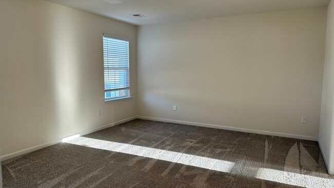 Building Photo - 312 Catawba Br Wy