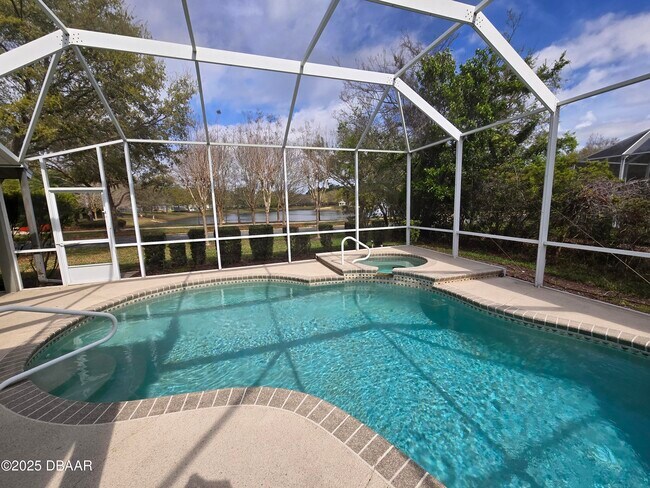 Building Photo - 1201 Hampstead Ln