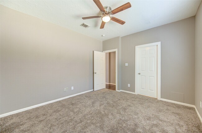 Building Photo - 2935 Apple Forest Ct