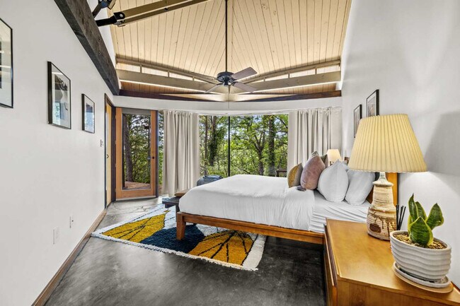 Building Photo - 1816 Bear Spgs Wy