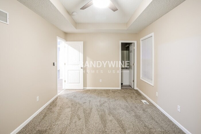 Building Photo - 2025 NW 49th St