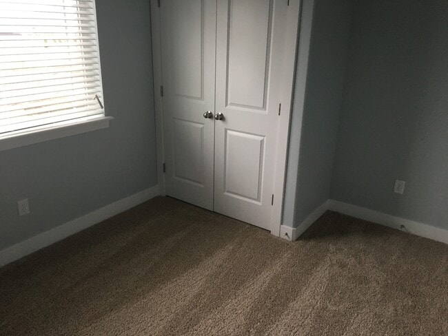 Building Photo - Brand New 3 Bed 2 Bath Condo!