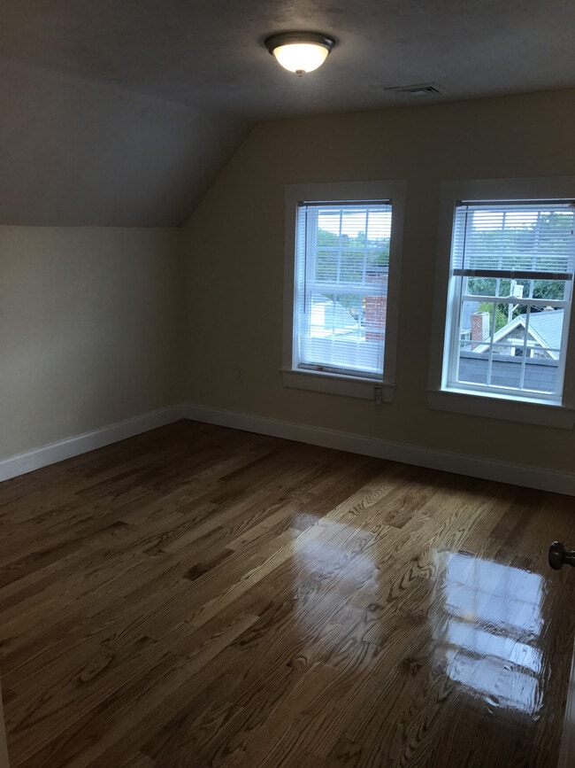 Building Photo - 14-16 Phillips Street