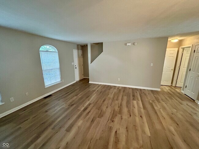 Building Photo - 3039 Armory Dr