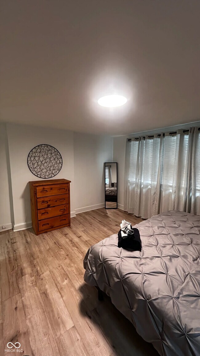 Building Photo - 3851 Broadway St