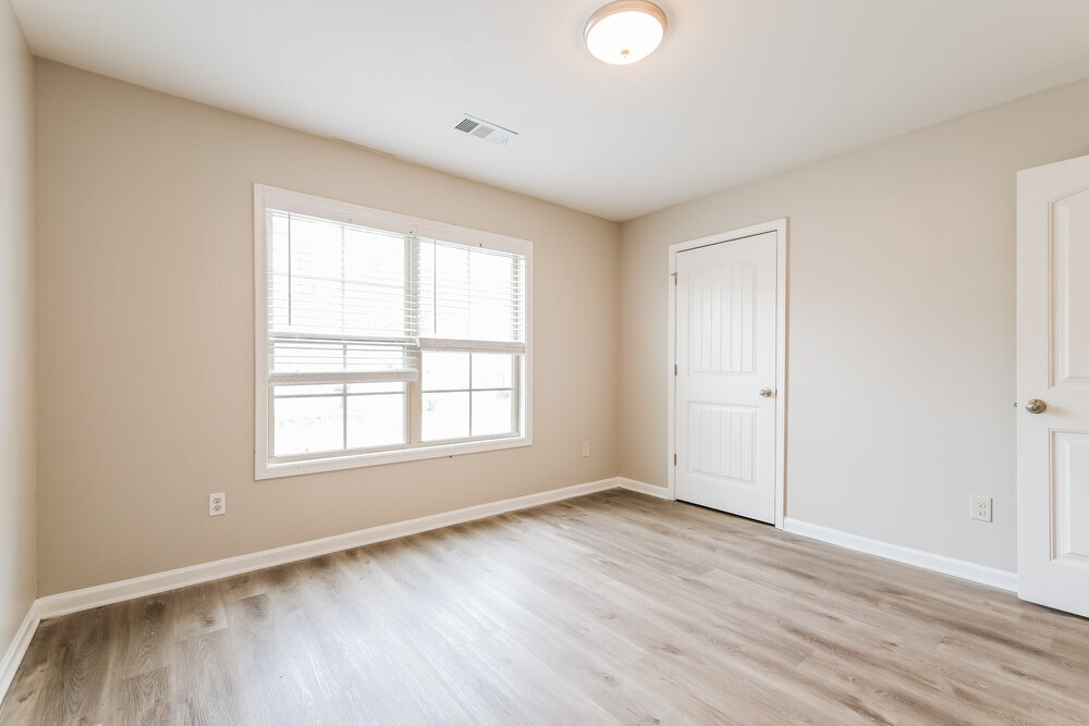 Building Photo - 538 Jadetree Ln