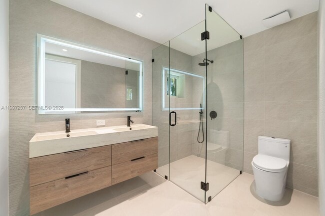 Building Photo - 19721 NE 23rd Ave