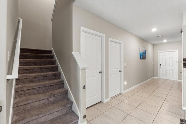 Building Photo - 194 Argyll Dr