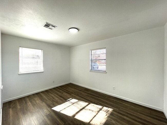 Building Photo - 5304 Monte Pl