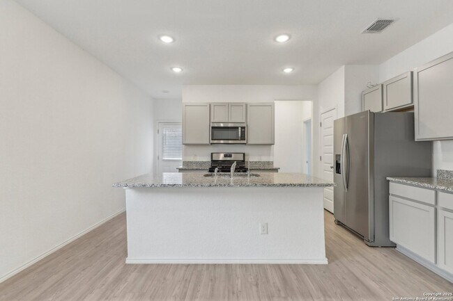 Building Photo - 4422 Chandler Rd