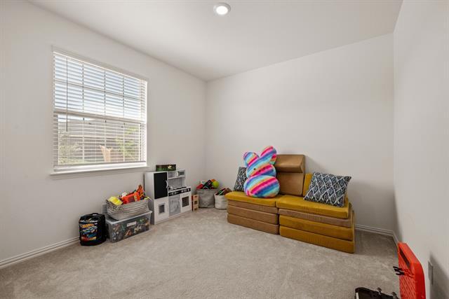 Building Photo - 3200 Willow Ter Ln