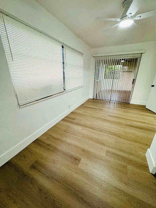 Building Photo - 9171 NW 26th St