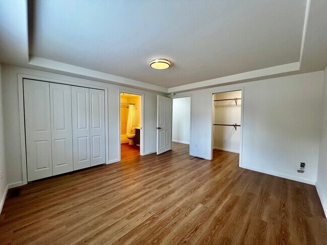 Building Photo - 5204 Roza Hill Dr