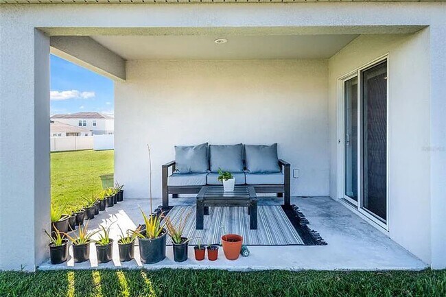 Building Photo - Gorgeous Three Bedroom in Towne Park Estates