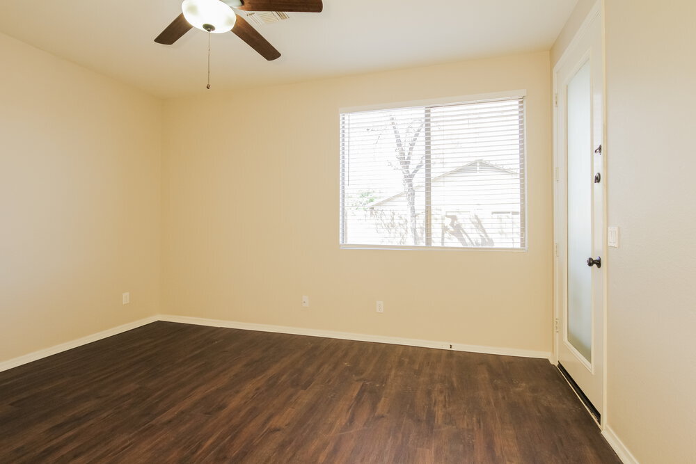 Building Photo - 8724 N 57th Dr