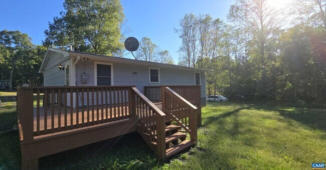 Building Photo - 3600 Green Creek Rd