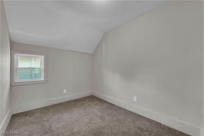 Building Photo - 3187 W 44th St