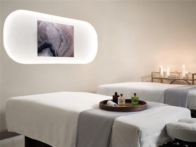 Building Photo - 75 14th St NE