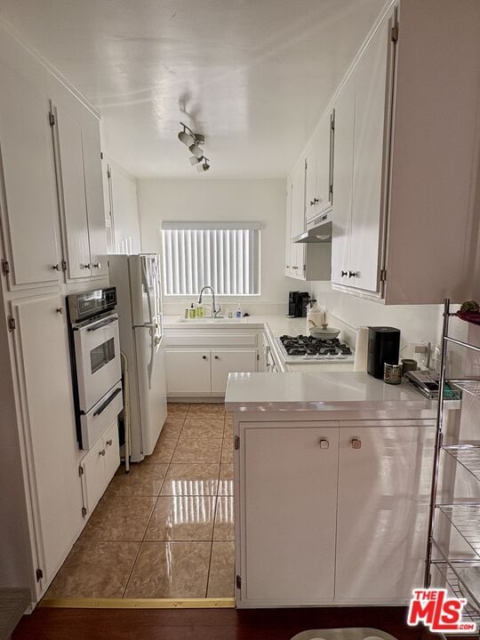 Building Photo - 11815 Mayfield Ave