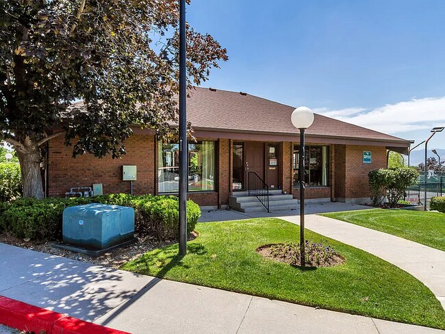 Building Photo - 1184 E Cottonwood Hills Dr