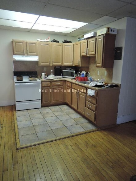 Primary Photo - 437 Cambridge St