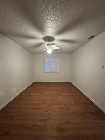 Building Photo - 6646 E Lovers Ln
