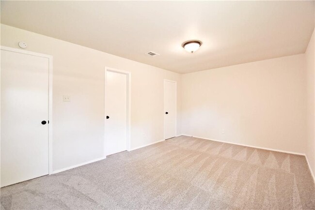 Building Photo - 16813 Whitebrush Loop