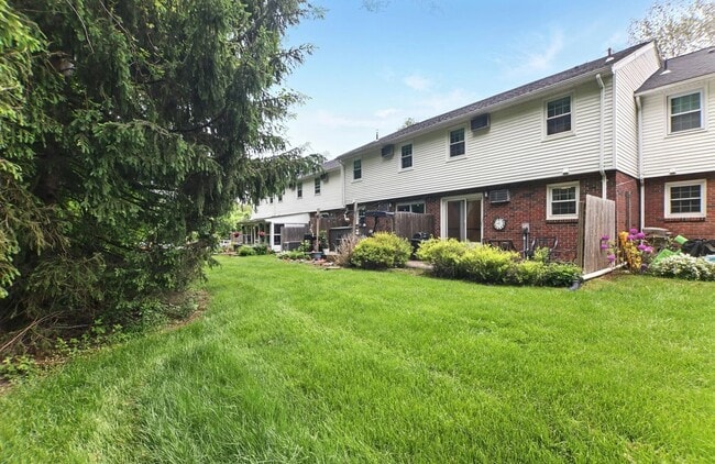 Building Photo - 62 Brandywine Ln