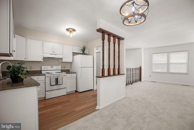 Building Photo - 515 Pleasants Dr